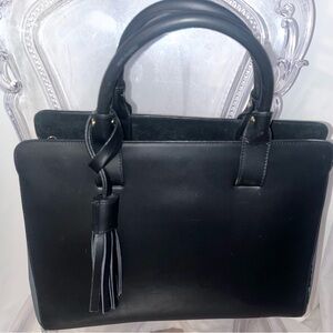 Amaria Elegant Black Leather Tote Bag
